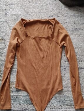 2 For 20! AEO Ribbed Square Neck Long-Sleeve Bodysuit